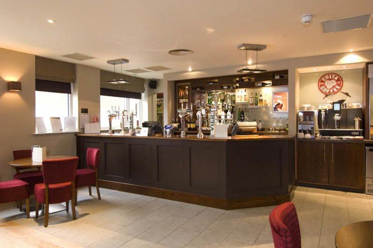 Premier Inn Manchester City Centre ภายนอก รูปภาพ