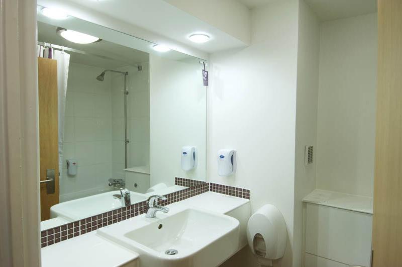 Premier Inn Manchester City Centre ภายนอก รูปภาพ