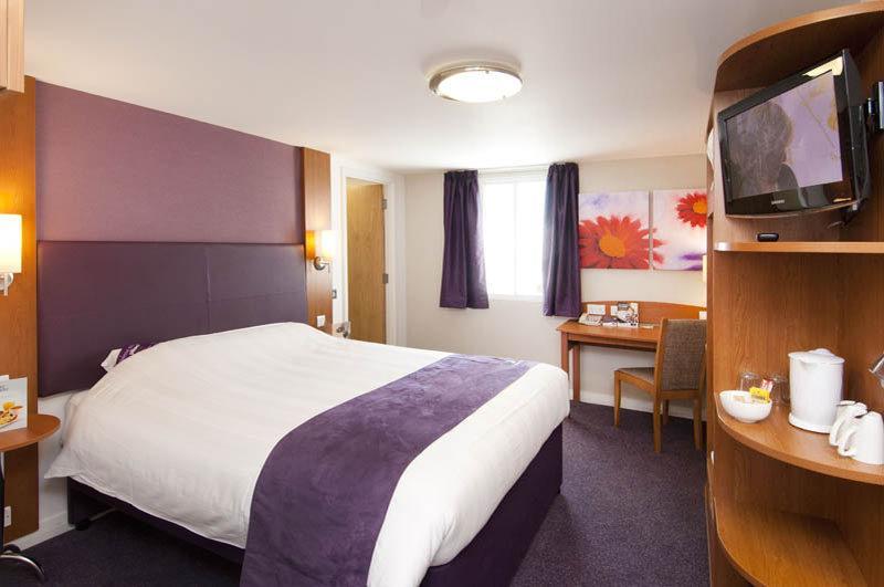 Premier Inn Manchester City Centre ภายนอก รูปภาพ